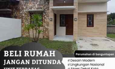 dijual rumah potorono