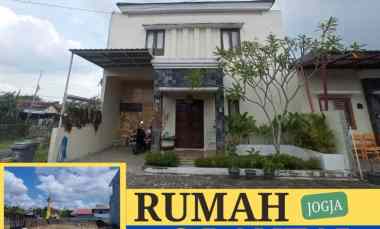 dijual rumah potorono