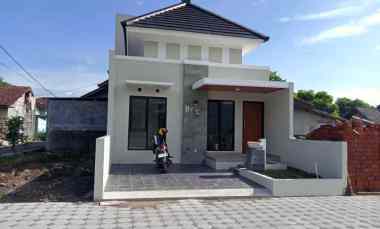 dijual rumah prambanan klaten