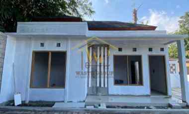 dijual rumah prambanan sleman