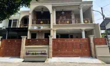 Rumah Super Mewah Hadap Jalan Utama Diperbatasan Jakarta