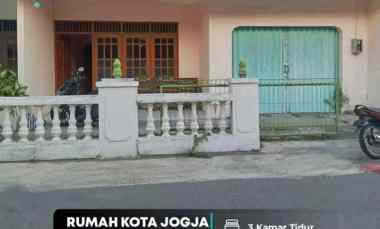 Rumah Tengah Kota Jogja jl. Perintis Kemerdekaan 1 km Xt Square Gem
