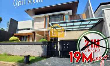 dijual rumah puri arga golf