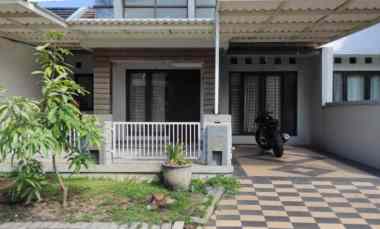 dijual rumah puri surya jaya