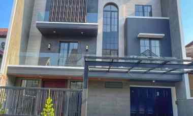 dijual rumah puri widya kencana
