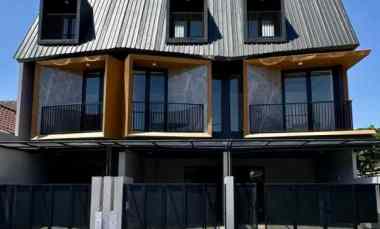 Rumah Baru Modern Minimalis Purimas dekat MERR UPN Gununganyar