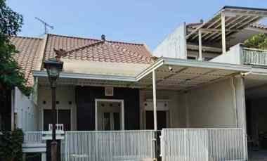 Rumah Lebar 8 Semi Furnished Purimas Regency dekat UPN Rungkut, Ubaya