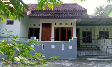 dijual rumah purwomartani