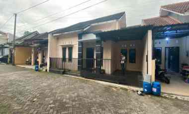 dijual rumah purwomartani