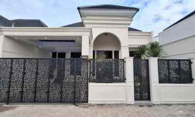 Rumah Siap Huni Design American Classic di Kalasan, Sleman