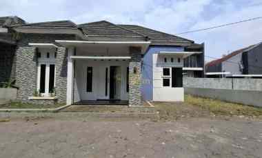 Rumah Strategis Siap Huni dekat Candi Sambisari Kalasan