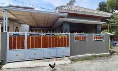 Rumah Modern Elegan Siap Huni di Purwomartani Bonus Ac Cctv