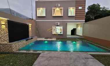 Rumah Mewah Furnished dengan Private Pool di Kalasan Sleman