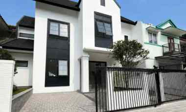 dijual rumah puspita loka