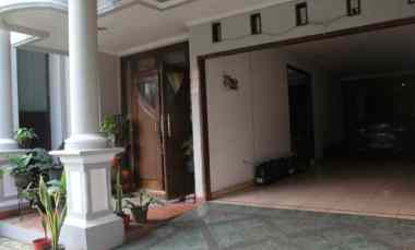 Jual Rumah Luas Siap Nego di Radio dalam - dekat Sekolah Mall