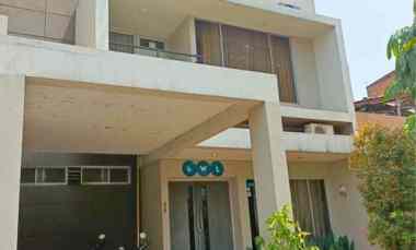 Dijual Rumah Modern Minimalis di Raffless Hills Cibubur