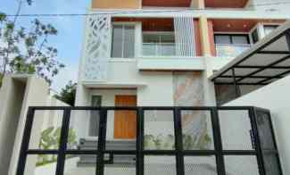 dijual rumah rajawali