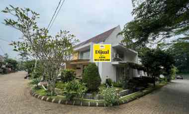 Rumah Asri Terawat dalam Cluster di Rancamaya Golf Estate Kota Bogor