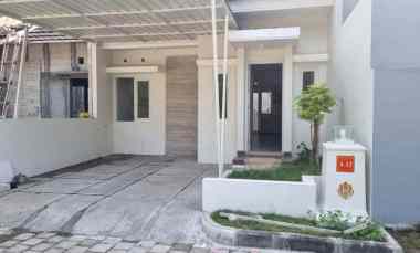 dijual rumah randusari prambanan klaten