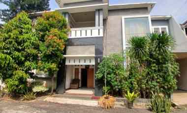 Dijual Rumah Murah Bagus 2 Lantai di Rawalumbu Bekasi Siap Huni