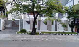 Istimewa Rumah Pusat Kota Surabaya, 3 menit ke Tunjungan Plaza