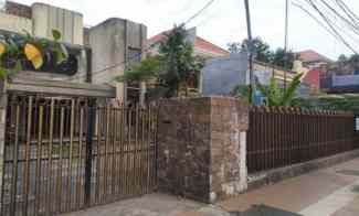 dijual rumah raya darmo