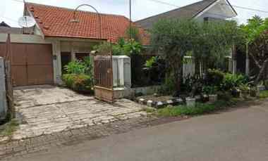 Rumah Murah Strategis Raya Rungkut Asri Cocok untuk Kantor / Usaha