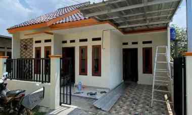 dijual rumah ready dekat ke stasiun cash nego