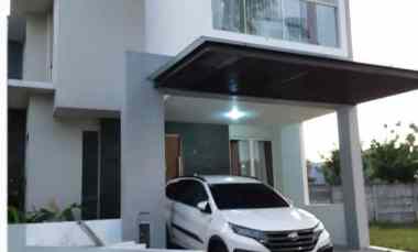 dijual rumah royal residence