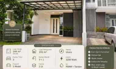 2 Milyaran Dijual 144 m2 Rumah Royal Residence Wiyung - Semi Furnished