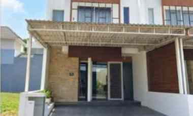 dijual rumah royal residence