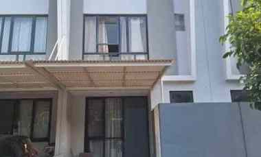 dijual rumah royal residence cluster