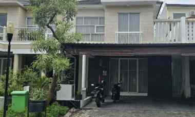 Jual Rumah di Komplek Royal Residence Harewood Minimalis Surabaya