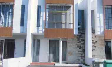 Dijual Rumah Full Furnish di Greenwich, Royal Residence, Surabaya