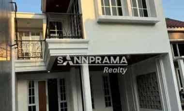 Dijual Rumah Rumah Baru Disain Mewah di Beji Depok
