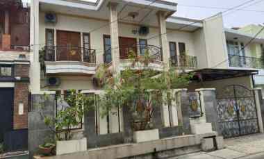 Rumah Tebet 2 Lt, LT 325 m2, Bagus, Lingkungan Tenang, Jual Cepat