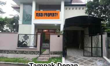 dijual rumah rumah mewah dekat mal