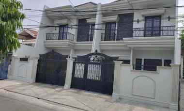 Rumah Wijaya Kusuma Duren Sawit, 2 Lantai, LT 175 m2, Lux Baru