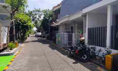 dijual rumah rungkut