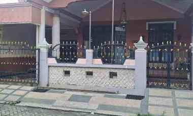 Rungkut Surabaya Row 2 Mobil Lantai Granit 80 80, dekat Upn Merr