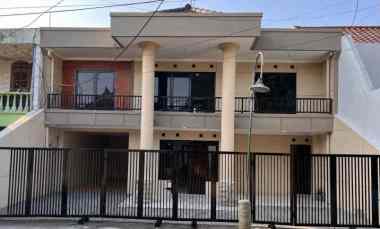 dijual rumah rungkut