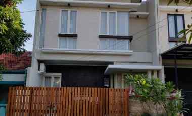 Rumah Minimalis Modern Semi Furnished di Rungkut Asri Surabaya