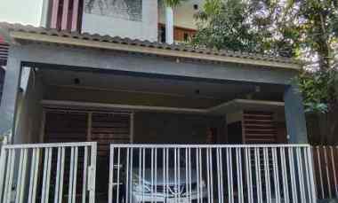 Dijual Rumah Minimalis Modern 2 Lantai di Perum Rungkut Asri Surabaya