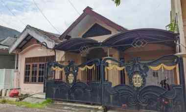 Rumah Dijual di Rungkut Barata
