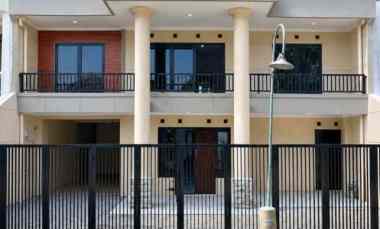 Dijual Rumah Rungkut Harapan Siap Huni 2 Lantai 10 KT SHM 1,975M Nego