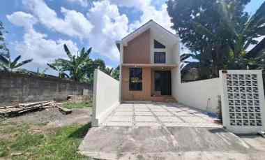 Rumah Baru, Siap Huni, 3 menit dari Pemda Bantul di Sabdodadi