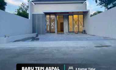 Rumah Limasan Tepi Aspal 3 Kamar di Purwomartani dekat jl. Tajem
