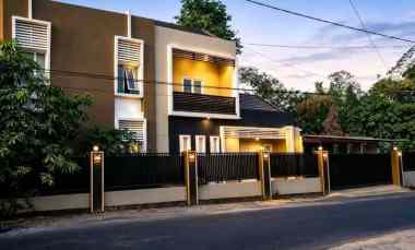 dijual rumah sanggrahan grenjeng