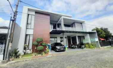 dijual rumah sapphire wiradadi