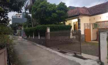 Rumah Sariwangi LT Besar 15 menit Tol Pasteur Ada Taman Luas